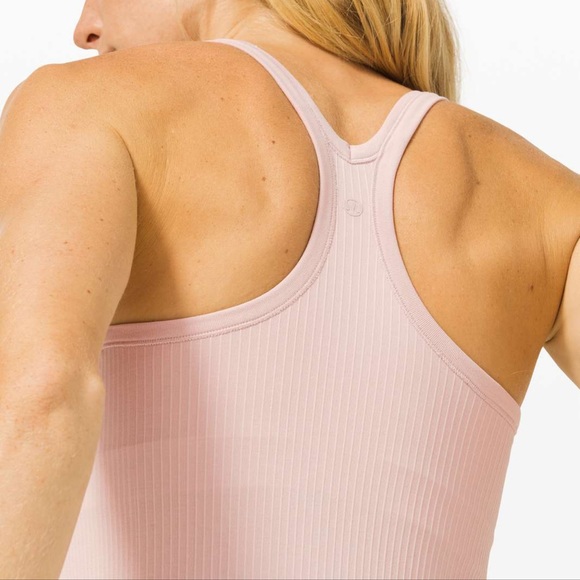 Lululemon - Picture 4 of 6